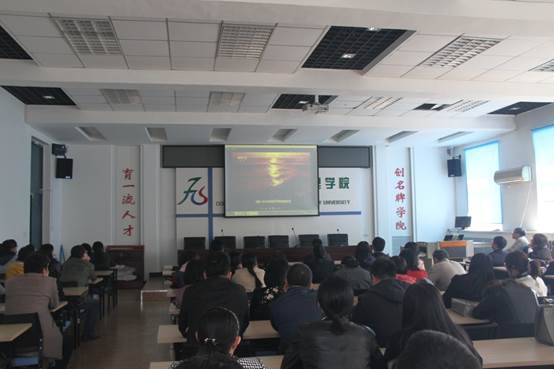 说明: E:\Desktop\学院\双代会\理学院教代会\五届四次\IMG_4715.JPG